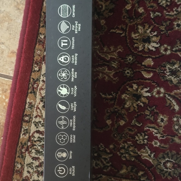 ✨ Pretty In A Minute 2” Keratin Smart Flat Iron Titanium & Ceramic Blend + GIFTS - Picture 7 of 13